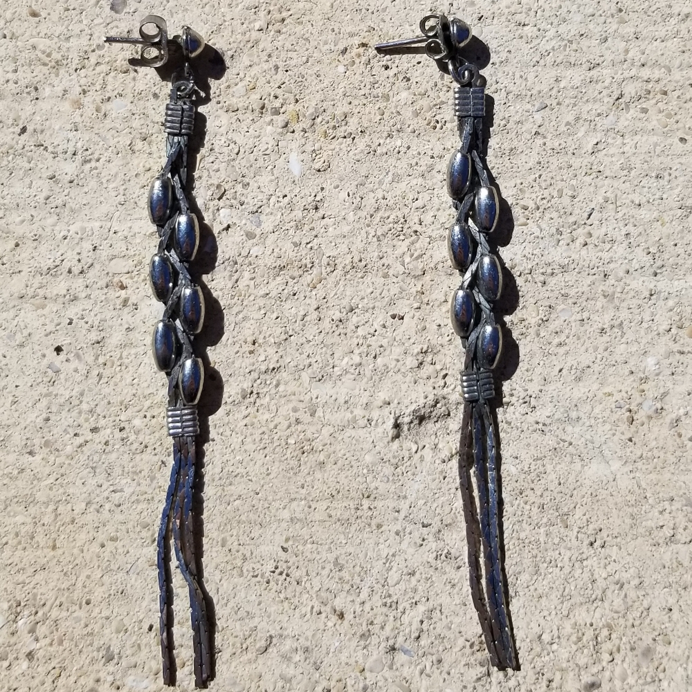 Vintage 80s silver dangle earrings